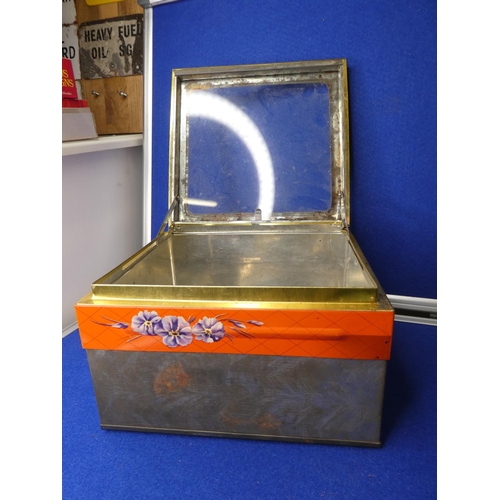 111 - A stunning vintage Inglis biscuit counter top display box.