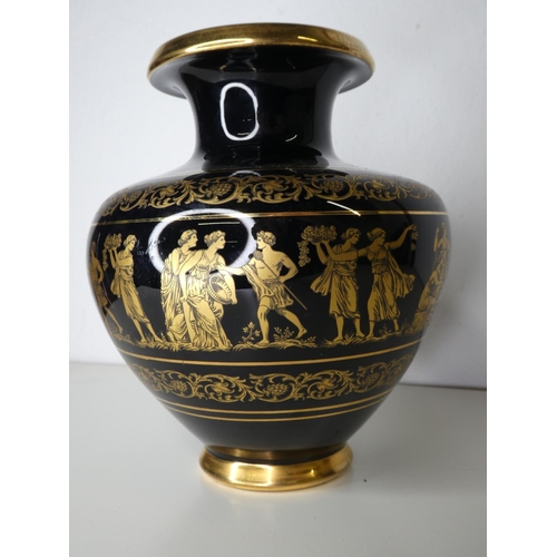 122 - A ceramic Greek style vase.