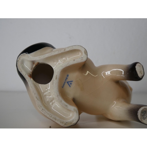 123 - A vintage Goebel ceramic cat.