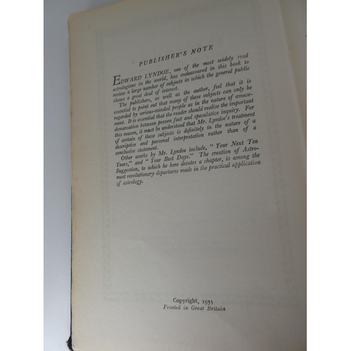 162 - A copy of 'Everybody's Book of fate & fortune' & 'Hindu Magic'.