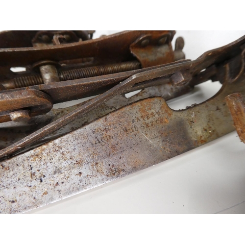 165 - A collection of vintage/ antique ice skates.