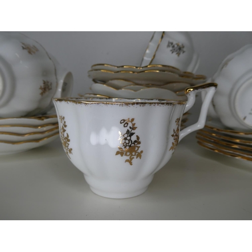 204 - A decorative vintage tea set.