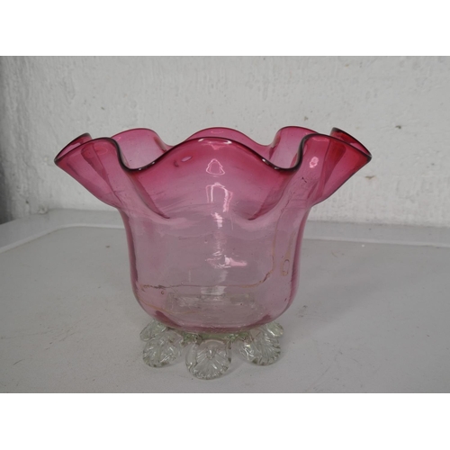 286 - A stunning antique/ Victorian Ruby glass dish.