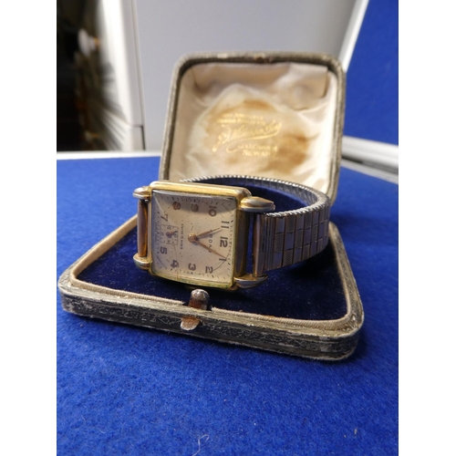 75 - A vintage Gents Ardan wristwatch.