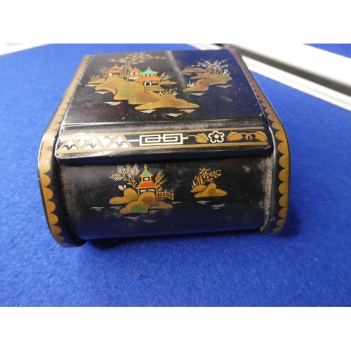 84 - A vintage 'tank' trinket box with Oriental design.