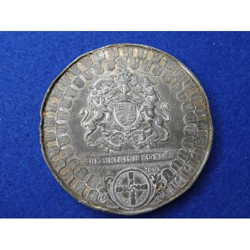 91 - An antique commemorative medal produced for Queen Victoria's Diamond Jubilee, designed by Frank Bowc... 