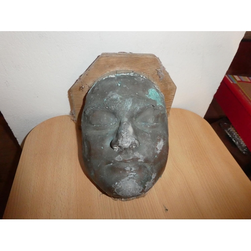 512 - A stunning antique lead Death Mask/ corbel.