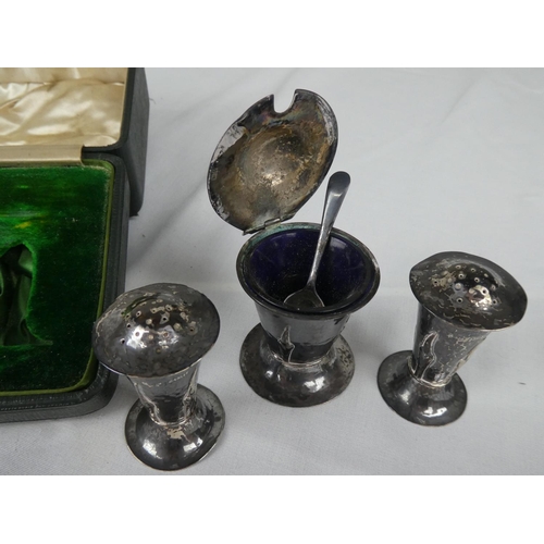 91 - A stunning 3 piece Sterling Silver condiment set in original retailers box, Curtis & Horspool - Leic... 