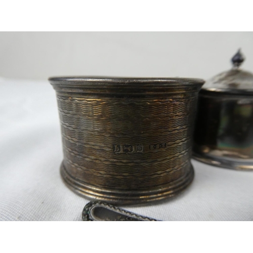 92 - A collection of Sterling Silver pieces to include 2 napkin rings, a silver salt pot and two silver s... 