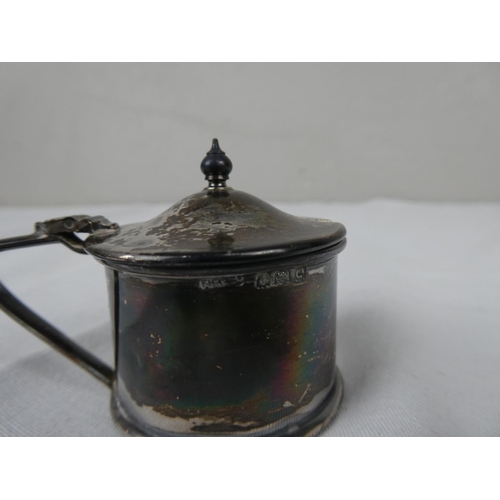 92 - A collection of Sterling Silver pieces to include 2 napkin rings, a silver salt pot and two silver s... 