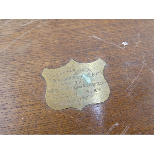 263 - An oak cutlery box presented to Brother William Ewing by the Officers and Members LOL No516, dated J... 