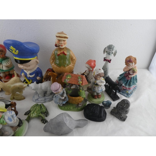 265 - An assortment of ceramics etc.