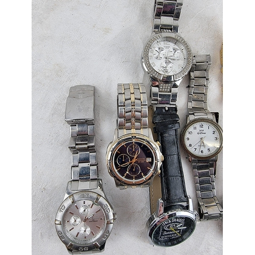 85 - A collection of watches to include Accurist, Seiko & more.