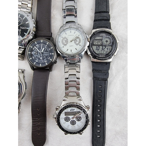 86 - A collection of watches to include Casio, Seiko & more.