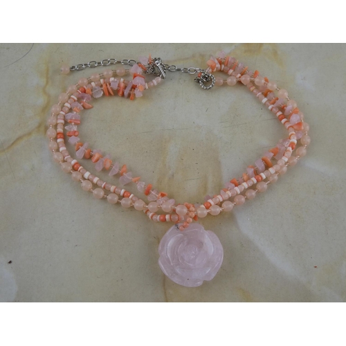 136 - A beaded necklace.