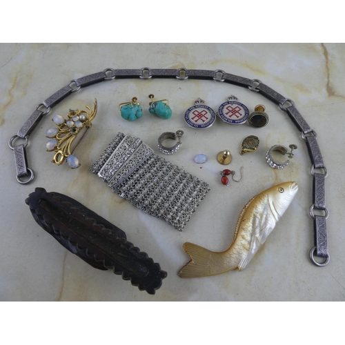 143 - An interesting lot of jewellery etc.