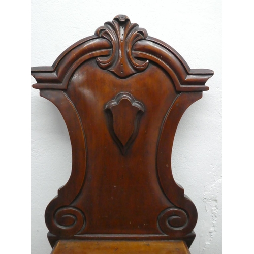 71 - A stunning antique mahogany shield back chair.
