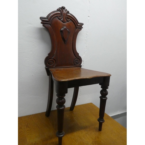 71 - A stunning antique mahogany shield back chair.