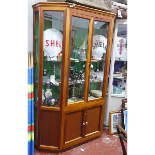 89 - A large display cabinet. (a/f)