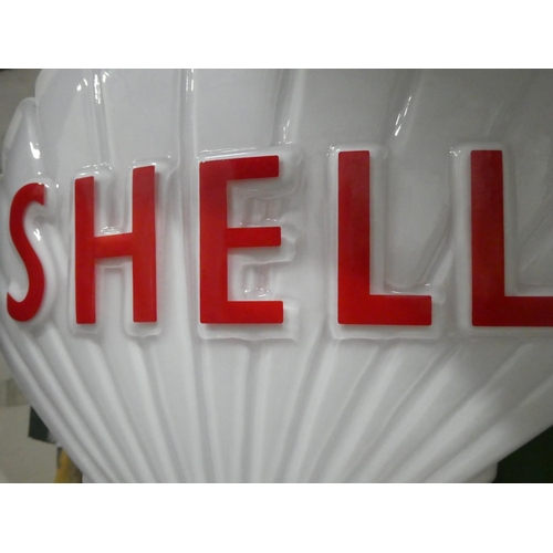 90 - A large reproduction glass clam shaped 'Shell' gas pump globe.