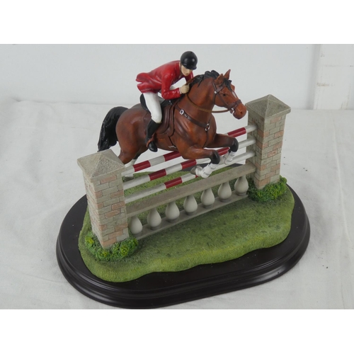 73 - A stunning Leonardo Collection show jumping figurine.