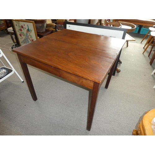 472 - A Georgian turnover leaf table.