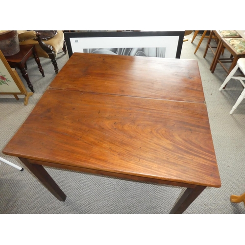 472 - A Georgian turnover leaf table.