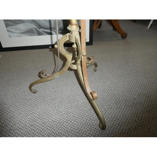 494 - A brass standard lamp oil lamp base.