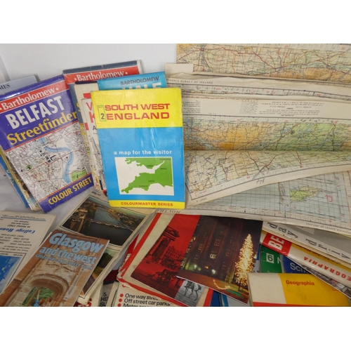 498 - A large collection of maps.