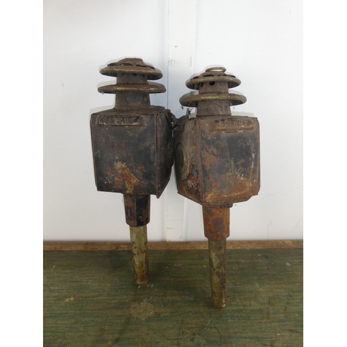 555 - A pair of antique carriage lamps for restoration.