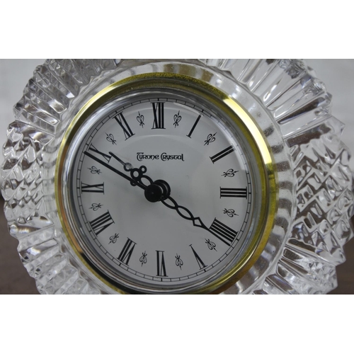 15 - A Tyrone Crystal mantle clock.