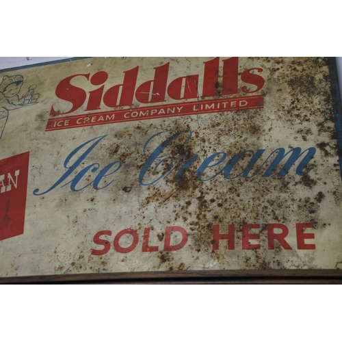 70 - A large vintage enamel sign 'Siddalls Ice Cream Company Limited'. (Measuring 88x58cm).