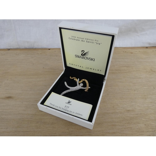 508 - A stunning Swarovski Crystal brooch in original box.