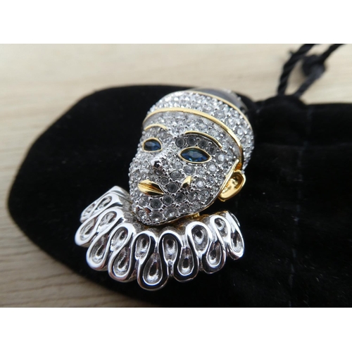 511 - A stunning Swarovski Crystal brooch.