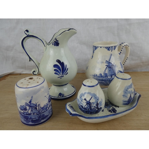552 - A small collection of Delft ceramics.