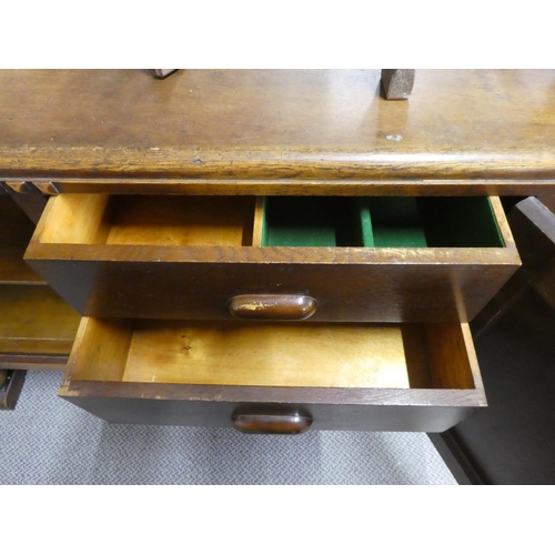 621 - A vintage/ Art Deco style sideboard. (137x48x98cm).