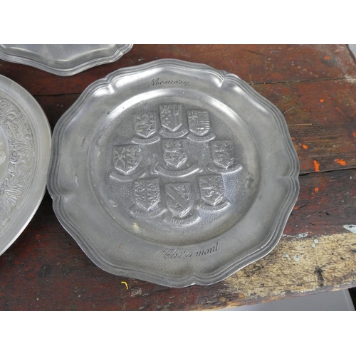 72 - A job lot of souvenir plates.