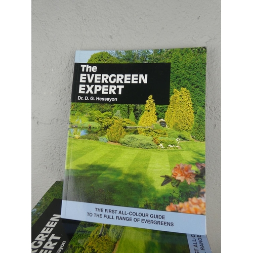 83 - A job lot of gardening reference books.