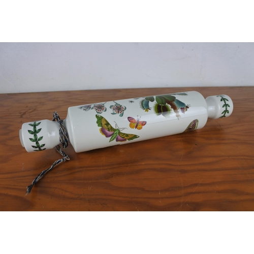 139 - A stunning Portmerrion 'Botantic' rolling pin.