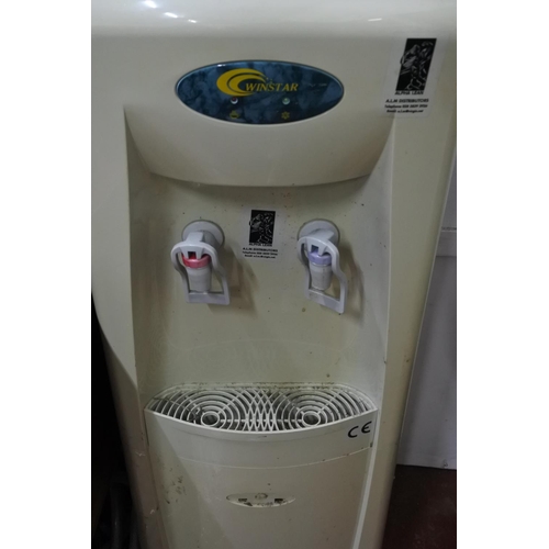 335 - A Winistar water cooler.