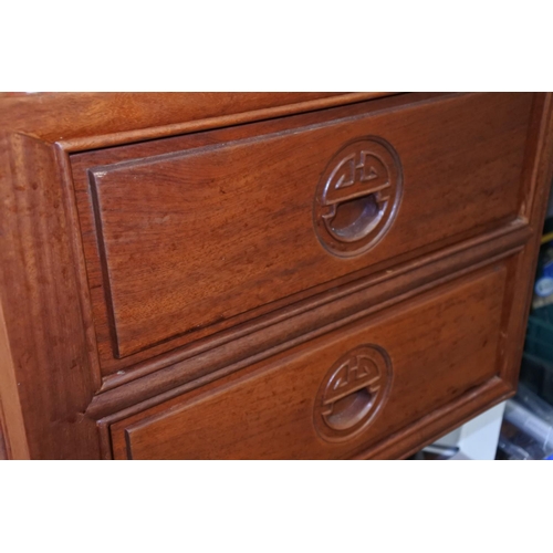 339 - A stunning Chinese style rosewood dressing table/desk, measuring 153cm X 49cm X 70cm.