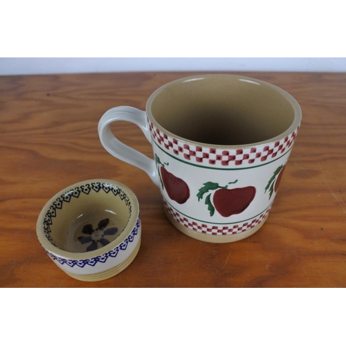 373 - A Nicholas Mosse Pottery mug (8.5cm tall) and butter pot (3cm tall).