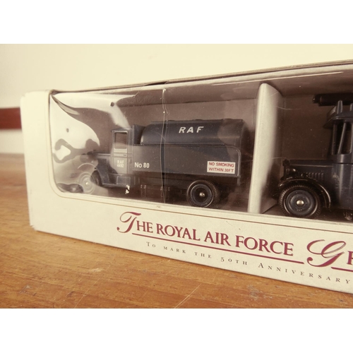 451 - A boxed 'The Battle of Britain 1940' - The Royal Air Force Ground Crew Support Set.