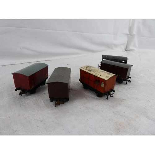 60 - Five Hornby Dublo tinplate goods wagons.