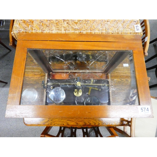 574 - A cased set of antique/ vintage chemists scales.