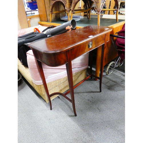 584 - A console table with drawer.