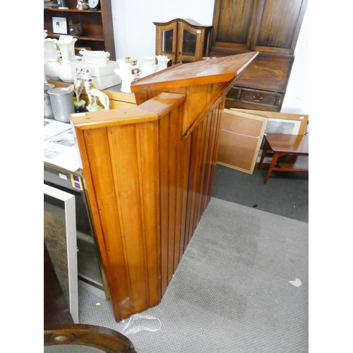 137 - A pine pulpit, measuring 59