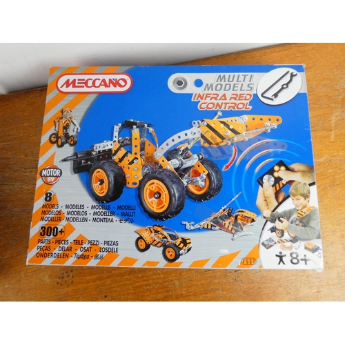 198 - Three boxed set of Meccano.