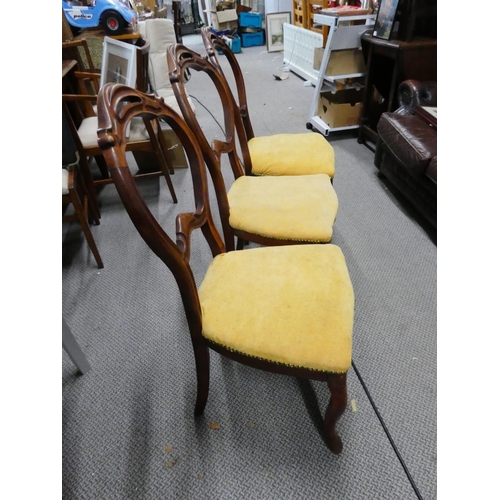 222 - A stunning set of three antique mahogany balloon back dining room chairs.