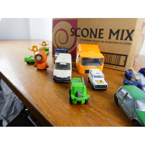 252 - A lot of mixed diecast vehicles for spares or repairs.